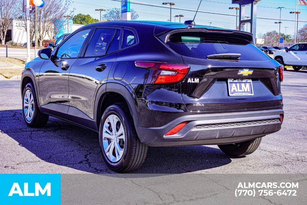 used 2025 Chevrolet Trax car, priced at $18,420