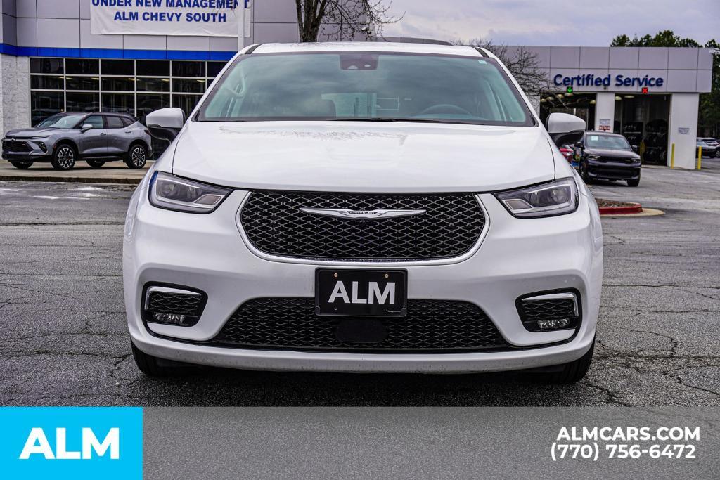 used 2023 Chrysler Pacifica Hybrid car, priced at $21,920