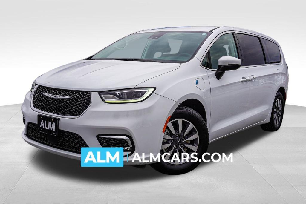 used 2023 Chrysler Pacifica Hybrid car, priced at $21,920