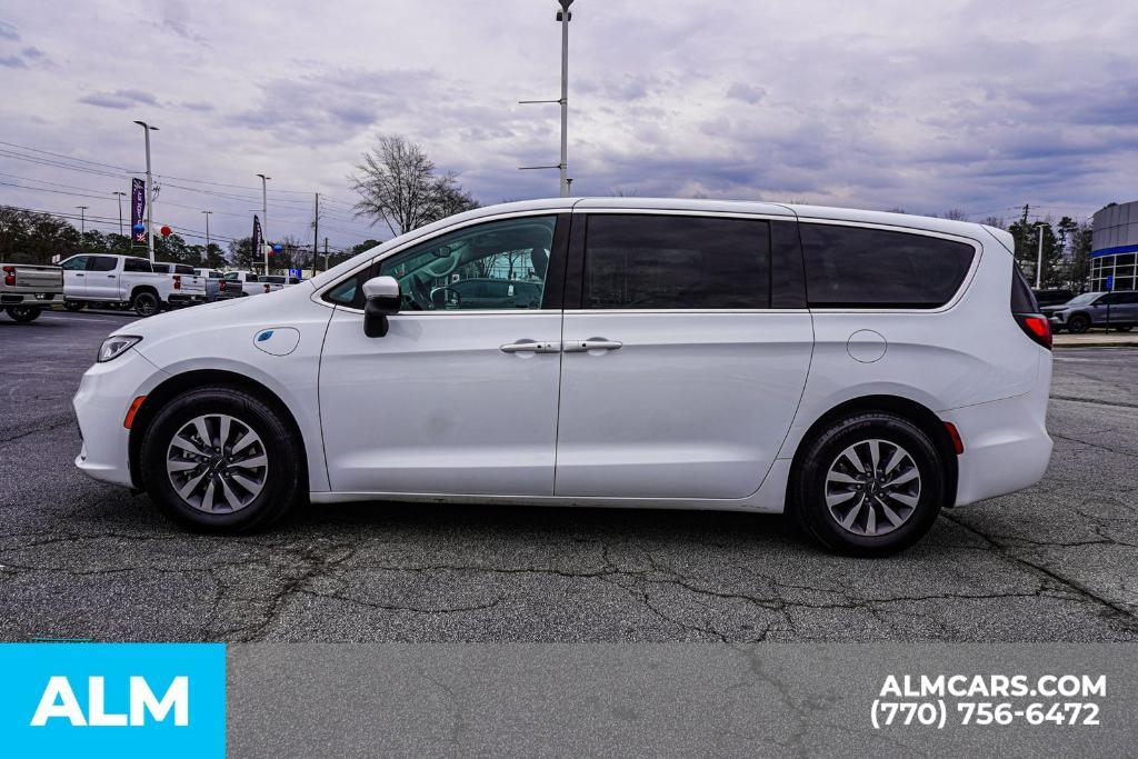used 2023 Chrysler Pacifica Hybrid car, priced at $21,920