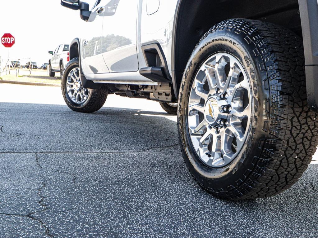 new 2025 Chevrolet Silverado 2500 car, priced at $72,215
