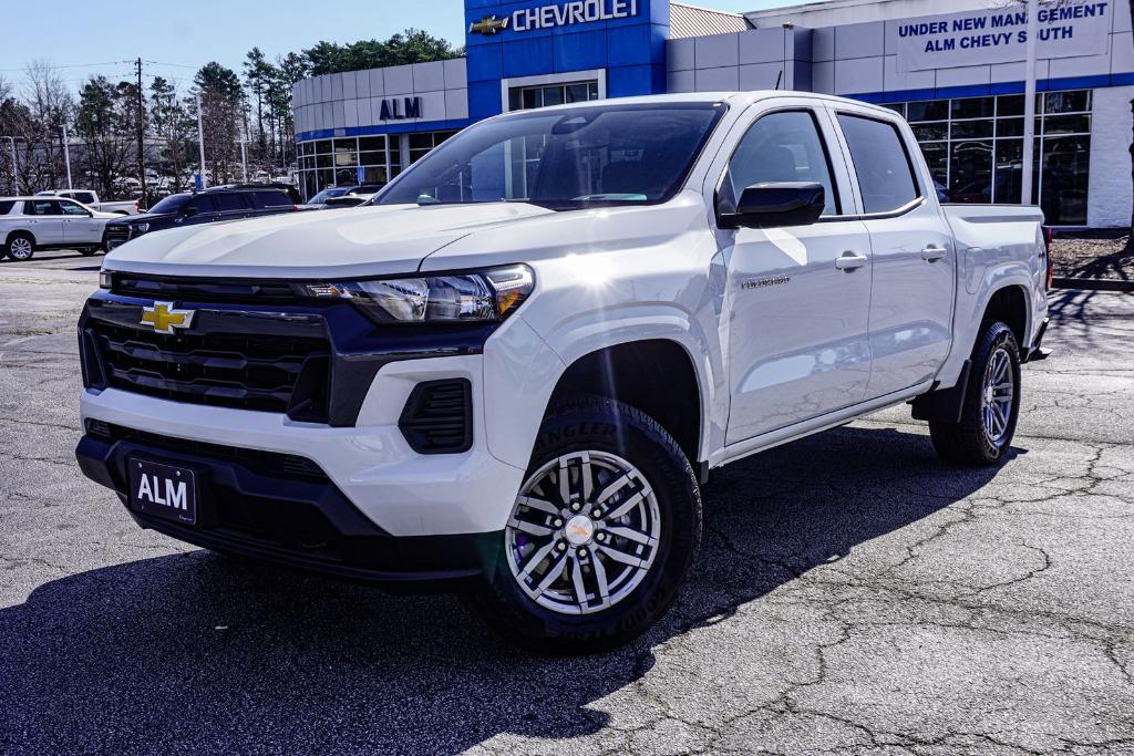 new 2025 Chevrolet Colorado car, priced at $36,865