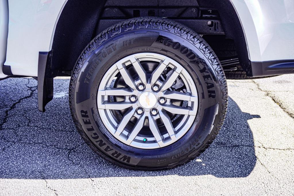 new 2025 Chevrolet Colorado car, priced at $36,865