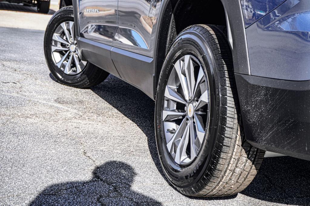 new 2026 Chevrolet Equinox car, priced at $31,162