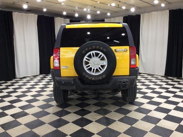 used 2007 Hummer H3 car, priced at $11,999