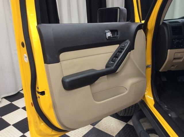 used 2007 Hummer H3 car, priced at $11,999