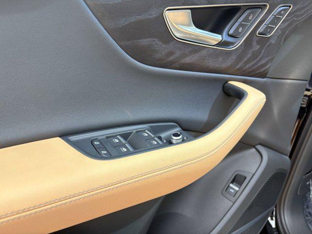 new 2025 Audi Q7 car, priced at $71,219