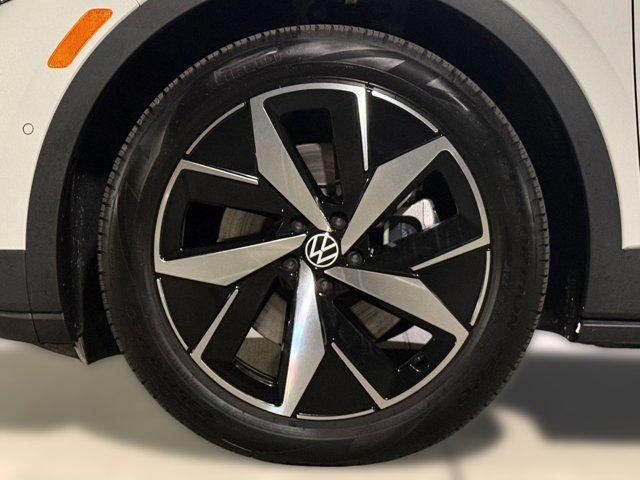 used 2025 Volkswagen ID.4 car, priced at $26,999