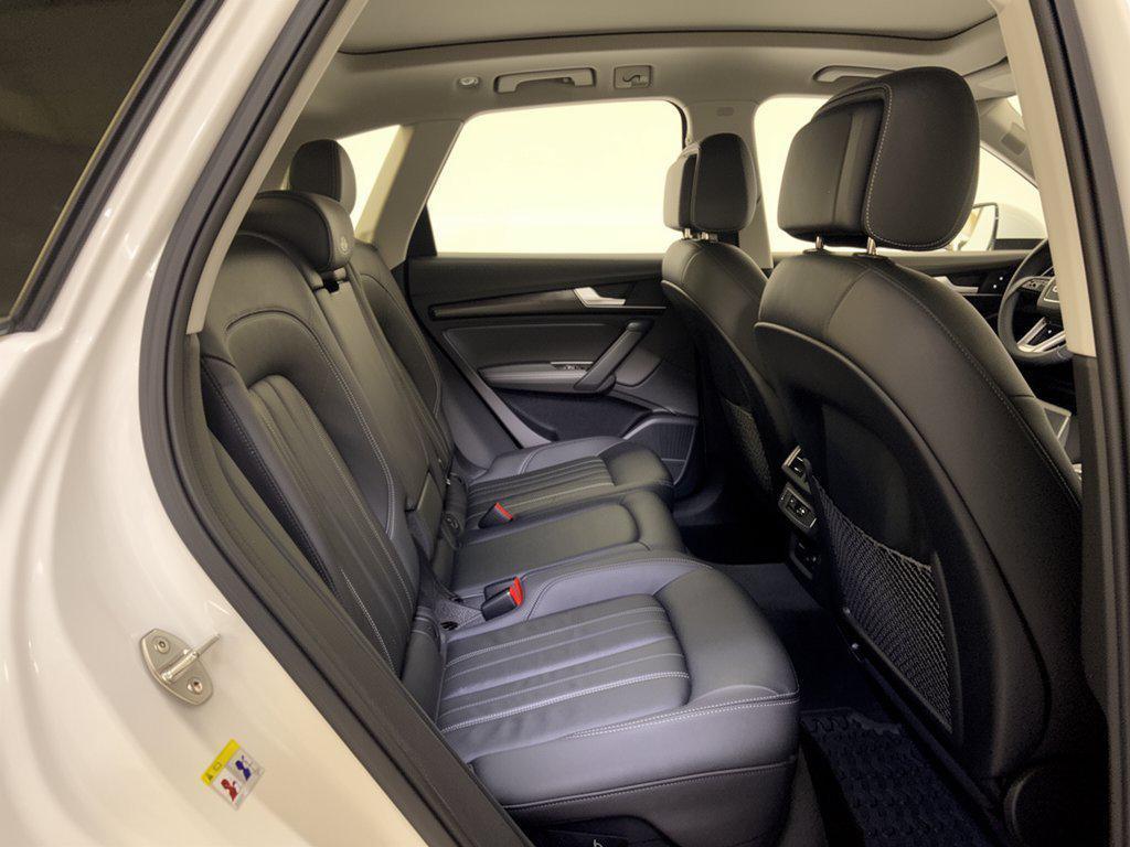 Audi Q5 view 29