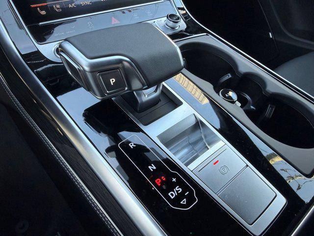 new 2026 Audi Q7 car, priced at $76,939