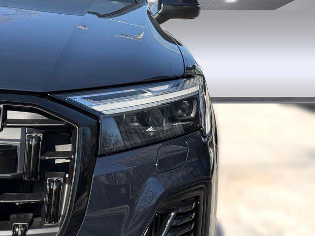 new 2026 Audi Q7 car, priced at $76,939