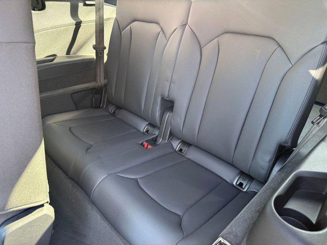 new 2026 Audi Q7 car, priced at $76,939