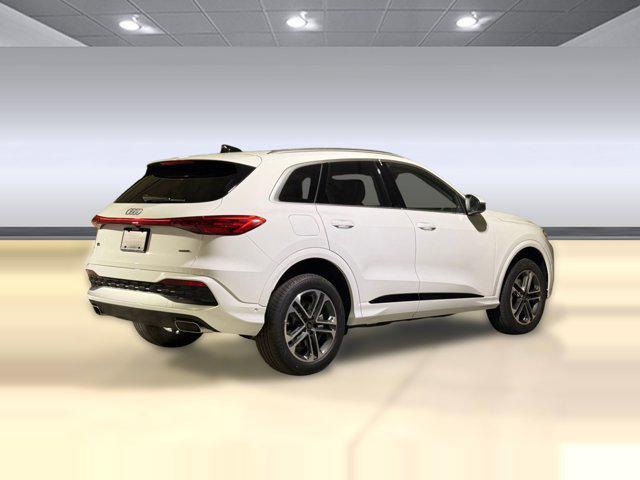 new 2025 Audi Q5 car, priced at $50,054