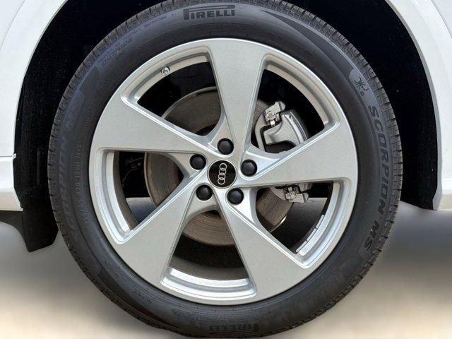 new 2025 Audi Q5 car, priced at $55,059