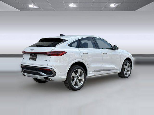 new 2025 Audi Q5 car, priced at $57,459