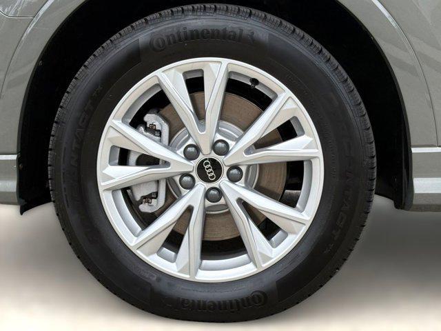 new 2025 Audi Q3 car, priced at $43,939