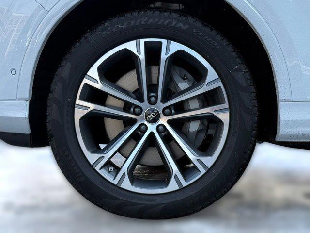 new 2026 Audi Q7 car, priced at $67,145