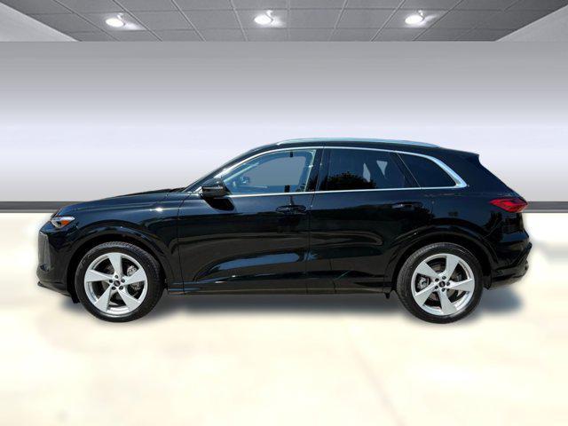 new 2025 Audi Q5 car, priced at $59,119