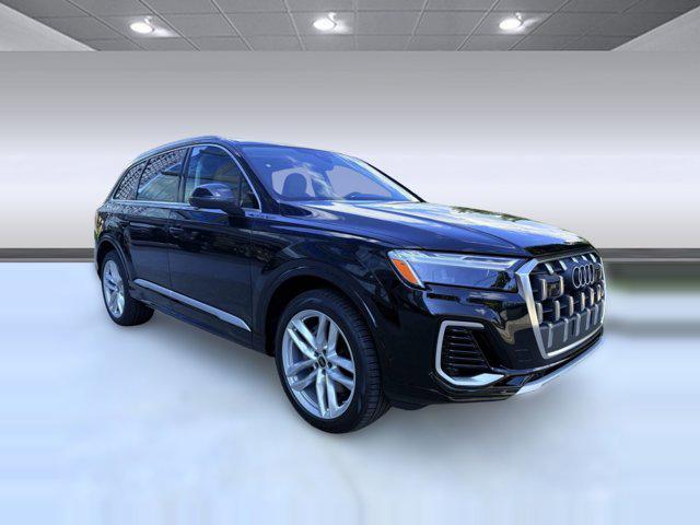 new 2025 Audi Q7 car, priced at $70,409