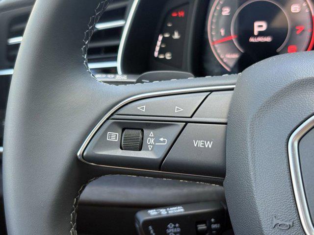 new 2025 Audi Q7 car, priced at $70,409