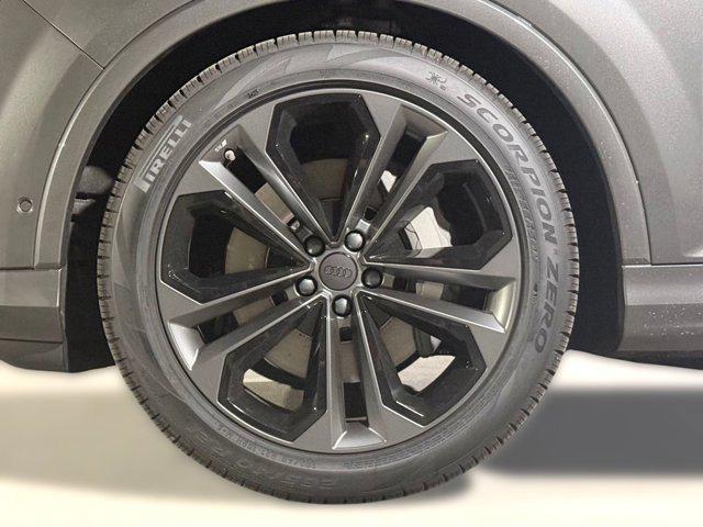 new 2026 Audi Q7 car, priced at $76,249