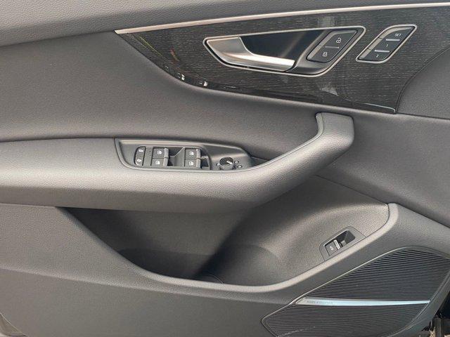 new 2026 Audi Q7 car, priced at $65,579