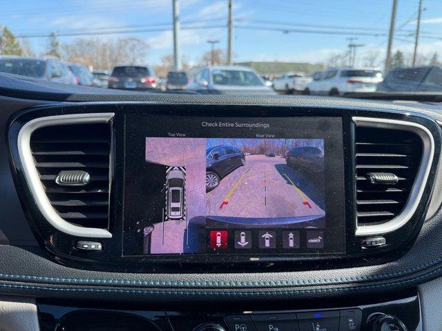 used 2021 Chrysler Pacifica Hybrid car, priced at $26,900