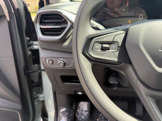 new 2025 Chevrolet TrailBlazer car, priced at $25,740