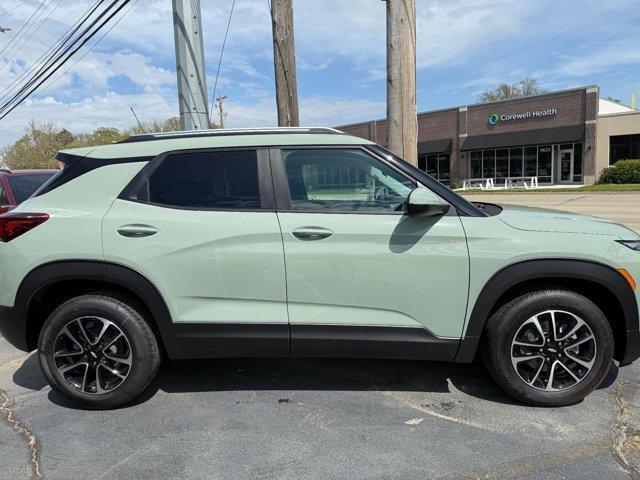 new 2025 Chevrolet TrailBlazer car, priced at $25,740