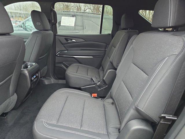 new 2025 Chevrolet Traverse car, priced at $40,328