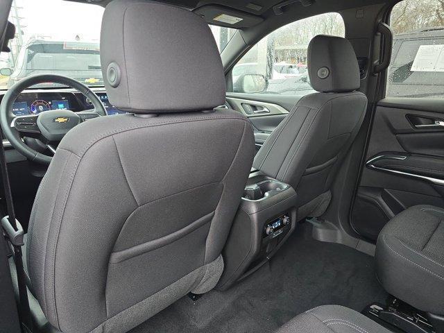 new 2025 Chevrolet Traverse car, priced at $40,328