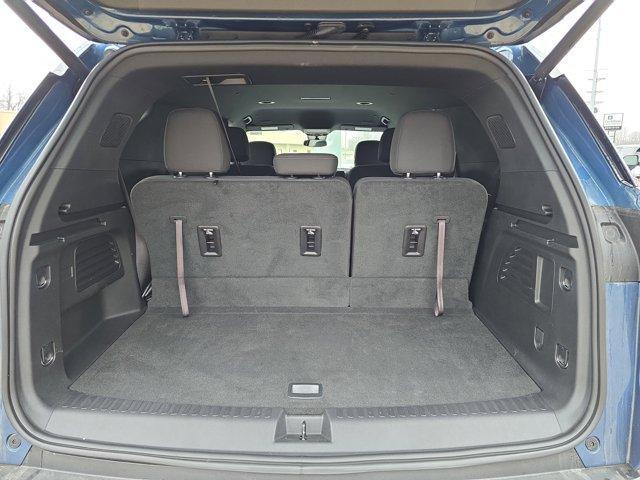 new 2025 Chevrolet Traverse car, priced at $40,328