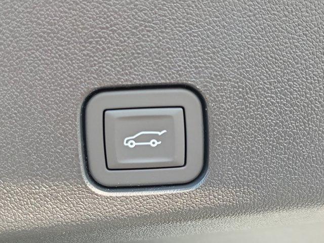 new 2026 Chevrolet Traverse car, priced at $52,718