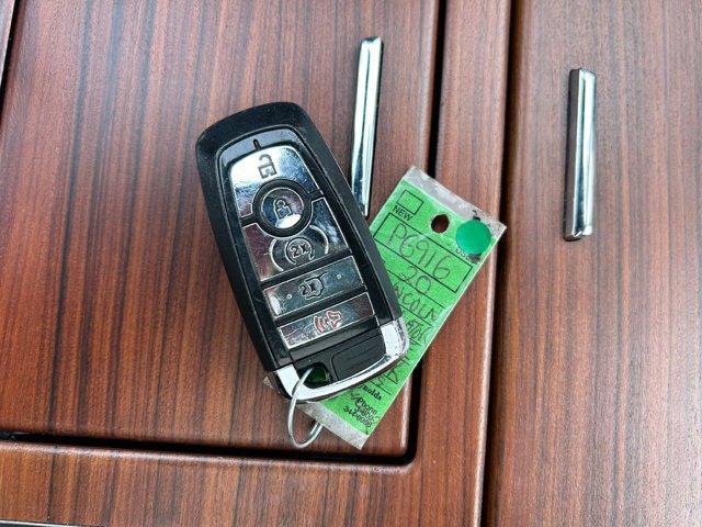 INFINITE BLACK 2020 Lincoln Navigator Reserve