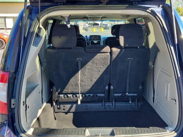 used 2014 Chrysler Town & Country car