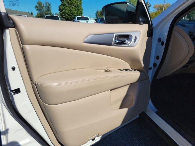 used 2020 Nissan Pathfinder car, priced at $21,900