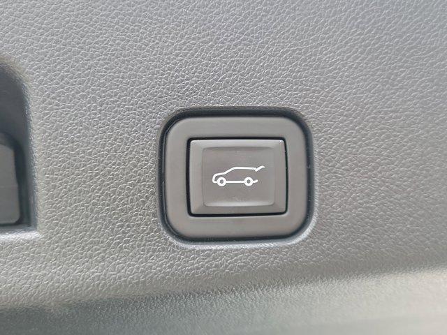 used 2024 Chevrolet Traverse car, priced at $52,900