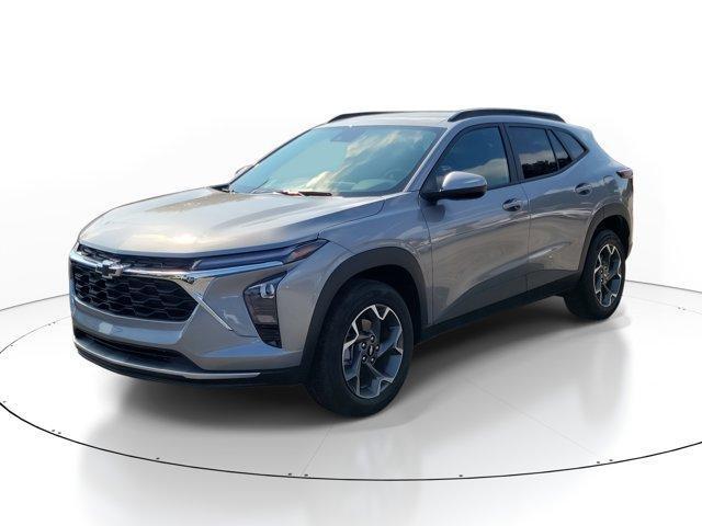 used 2025 Chevrolet Trax car, priced at $24,900