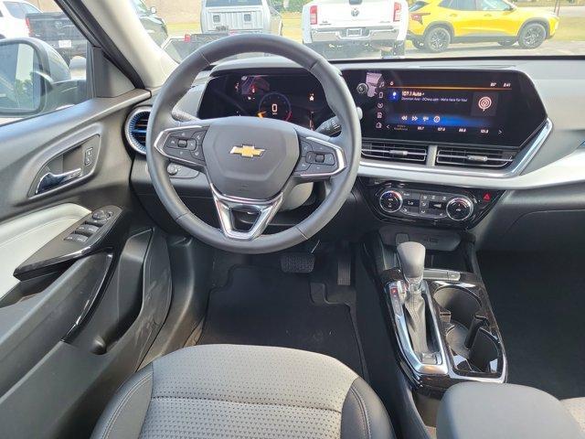 used 2025 Chevrolet Trax car, priced at $24,900