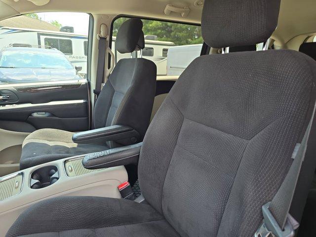 used 2014 Dodge Grand Caravan car
