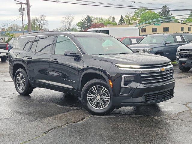 new 2026 Chevrolet Traverse car, priced at $42,029