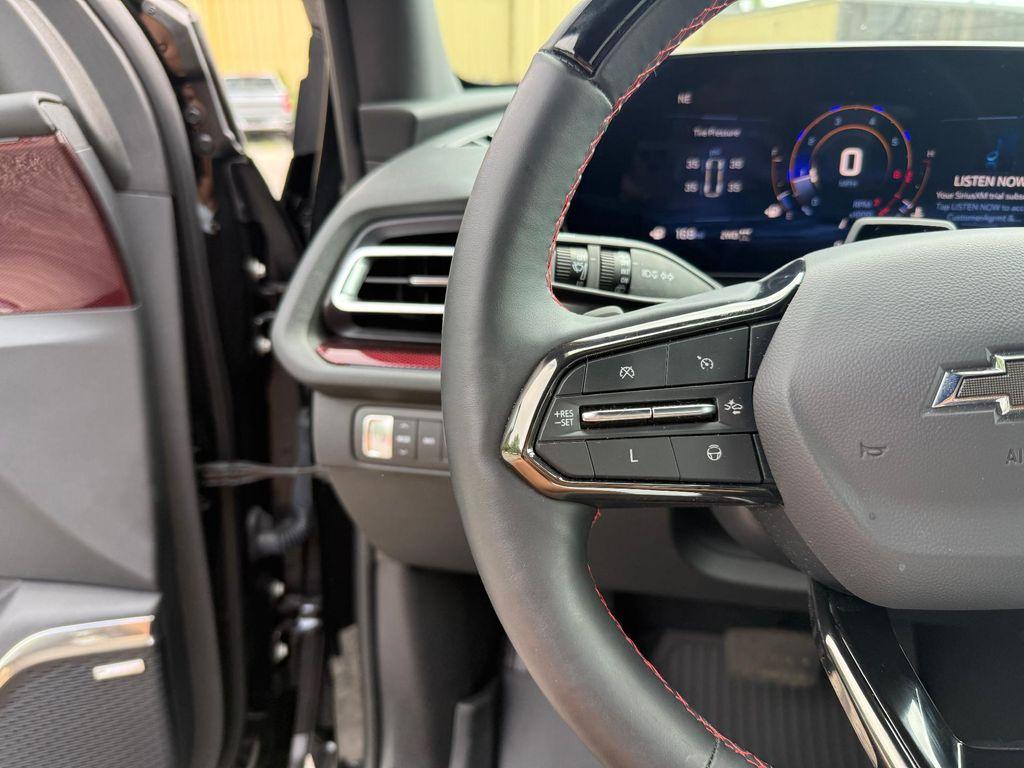 used 2024 Chevrolet Traverse car