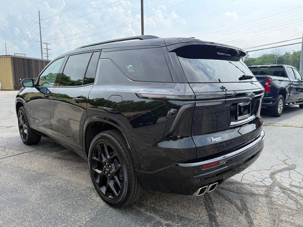 used 2024 Chevrolet Traverse car
