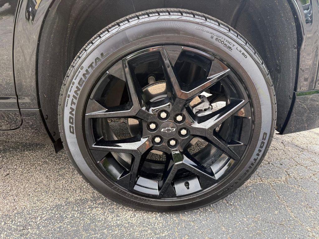 used 2024 Chevrolet Traverse car