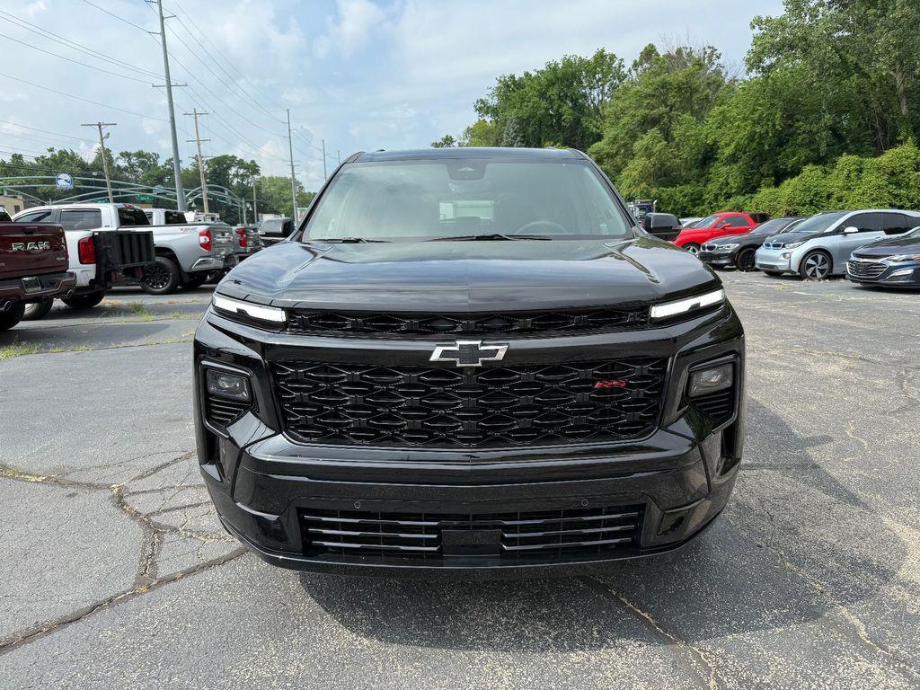 used 2024 Chevrolet Traverse car