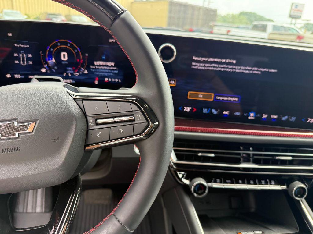 used 2024 Chevrolet Traverse car