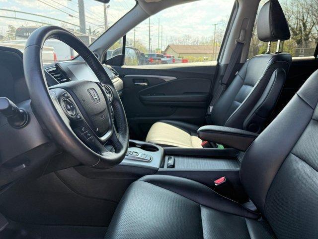 used 2023 Honda Ridgeline car, priced at $31,900