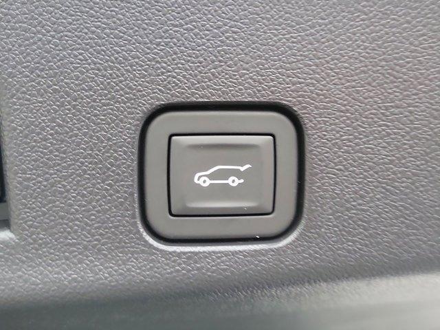 new 2026 Chevrolet Traverse car, priced at $49,005