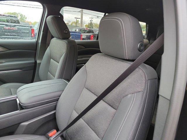 new 2026 Chevrolet Traverse car, priced at $49,005