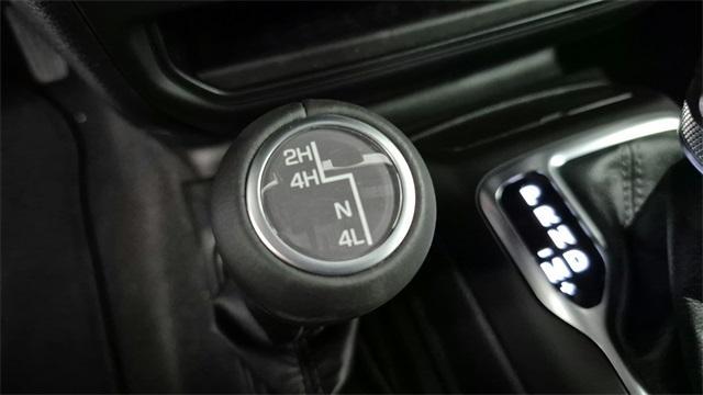 new 2025 Jeep Gladiator car, priced at $42,879